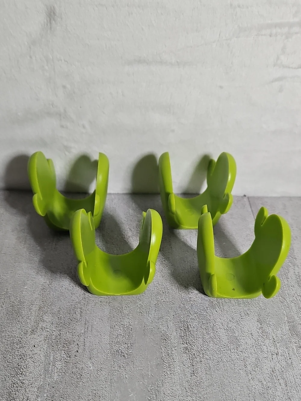 4 Green Taco Holders